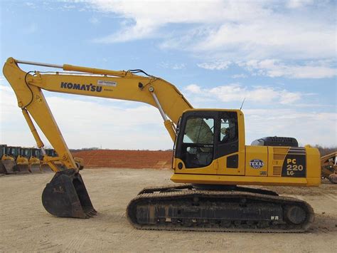 220 komatsu excavator|komatsu 220 excavator specs.